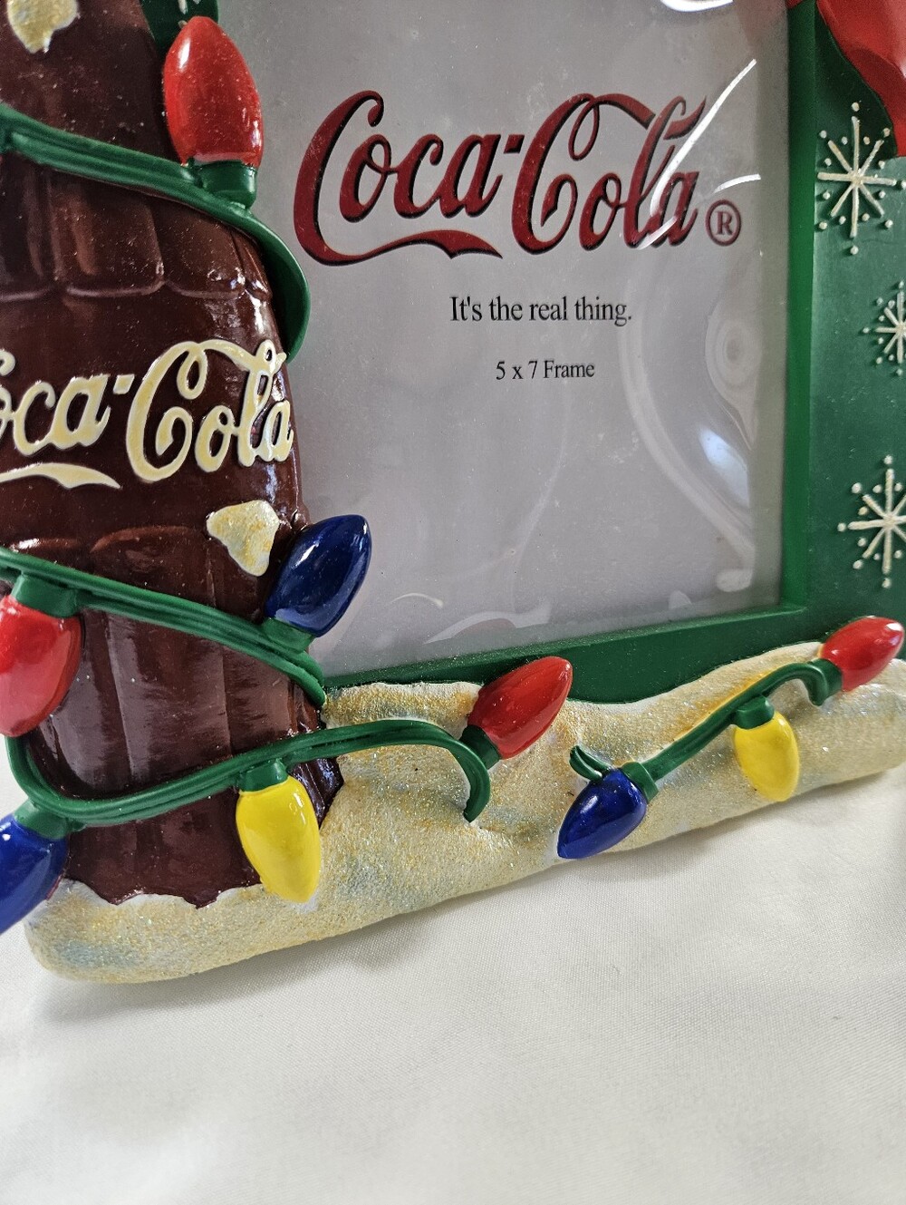 Coca-Cola Christmas design 5x7 inch photo frame with coke bottle, lights, & bow - Picture 5 of 10
